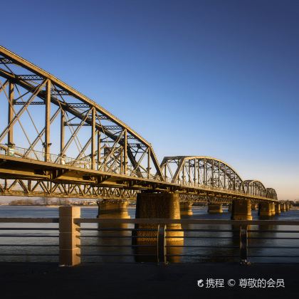 大连+红海滩国家风景廊道+丹东+沈阳6日5晚拼小团