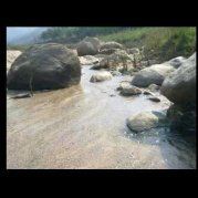 挂在云朵上的塑料袋