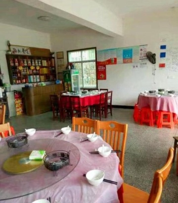 鸿源土菜馆餐厅图片