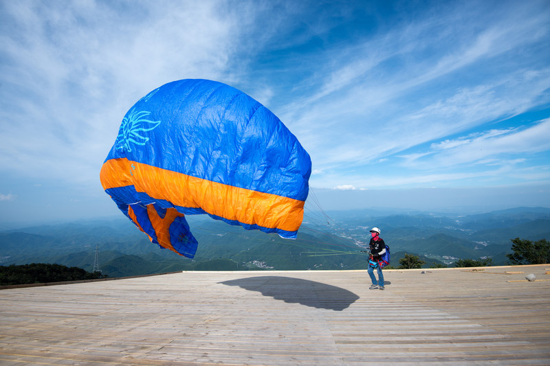 什么是滑翔伞云吸现象 100f170000013avin89D0_R_800_10000_Q90.jpg?proc=autoorient