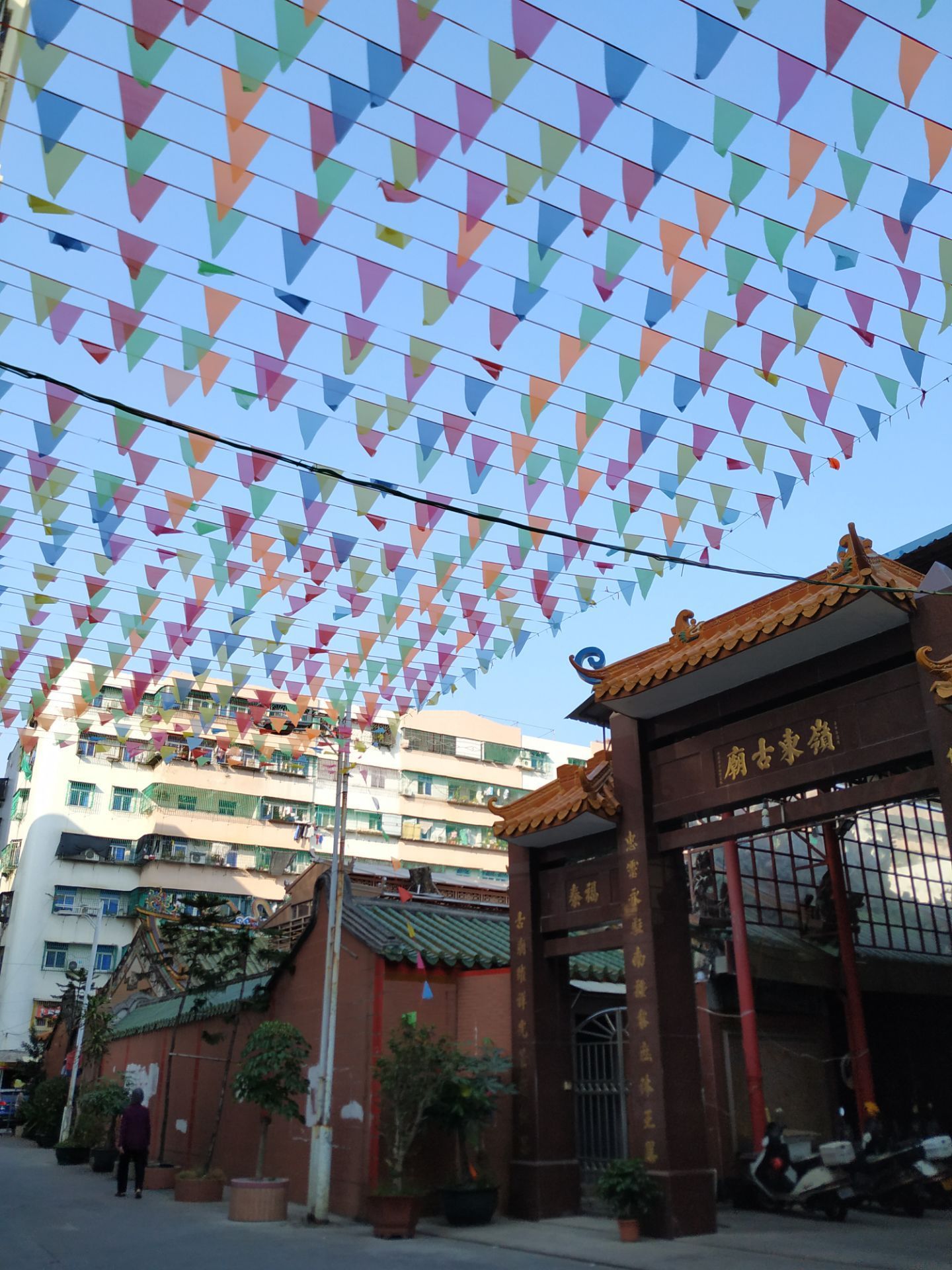 岭东古庙