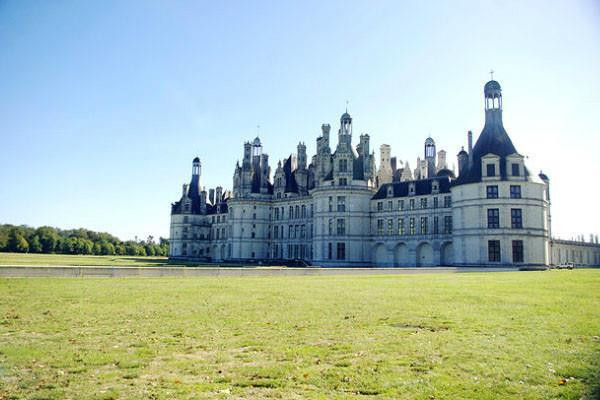 神农索水上城堡是卢瓦尔河城堡群中最漂亮的一座, 舍农索水上城堡( Chateau de Chenon