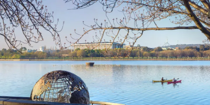 伯利·格里芬湖