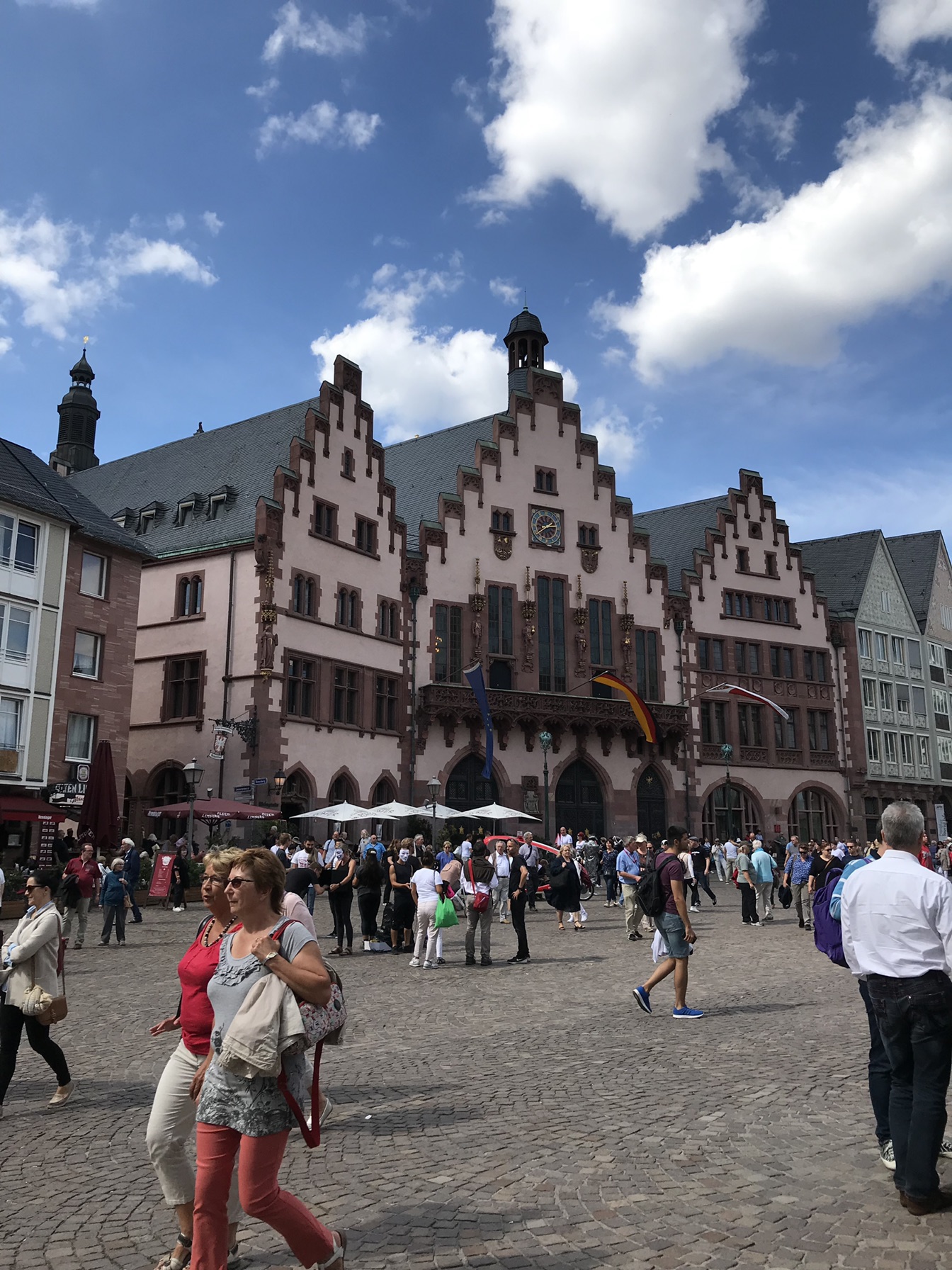 Dec 9 2019 Frankfurt Travel Images Poodwecker Travel