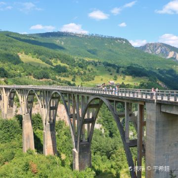 塞尔维亚+波黑+黑山+阿尔巴尼亚12日跟团游