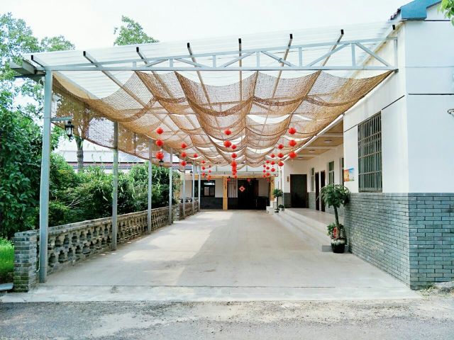 句容依山傍水农庄