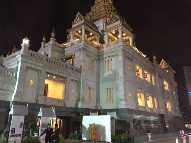 Wat Traimit Wittayaram