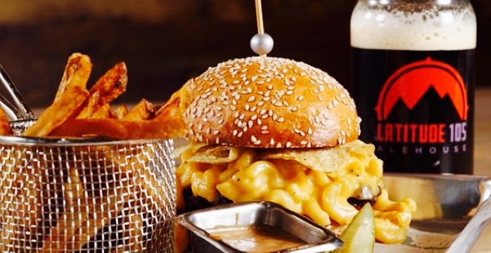 Latitude 105 Alehouse餐厅图片