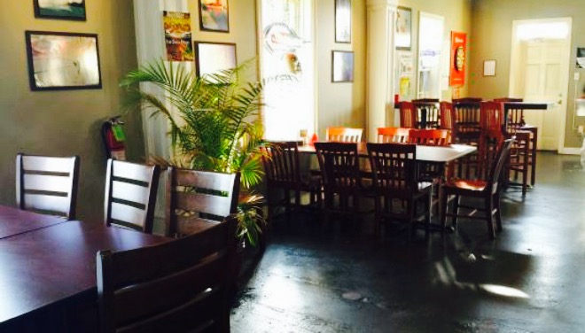 Adventures Pub & Spirits餐厅图片