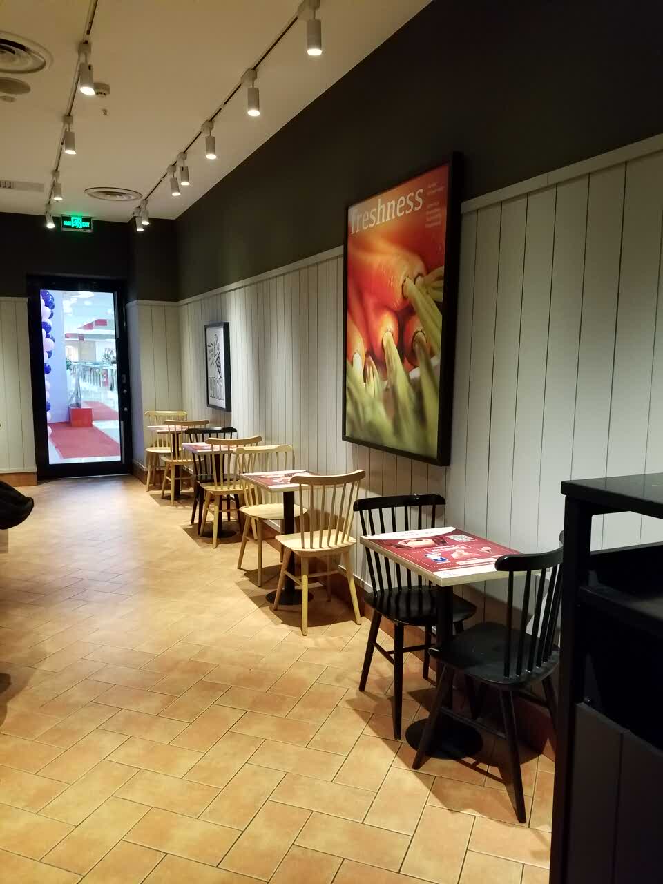 肯德基(东河维多利店)