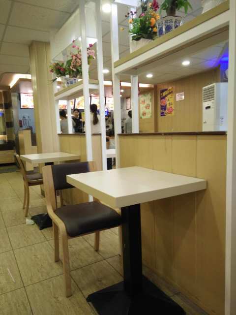 华莱士·全鸡汉堡(汉川福星粤客隆店)餐厅图片