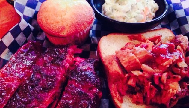 Famous Dave's Bar-B-Que