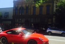 First Burger美食图片