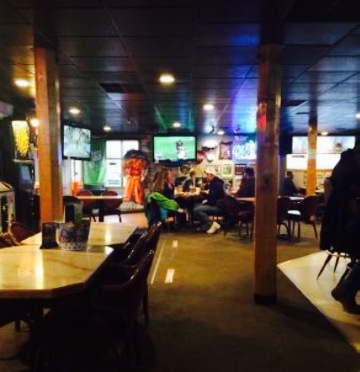 Tailgaters Sports Bar & Grill餐厅图片