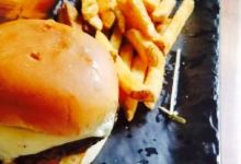 Upstate Bar and Grill美食图片