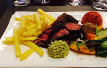 Beef & Chill. Restaurant Bar Celigny餐厅图片