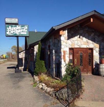 Georgio's Apple Orchard Inn