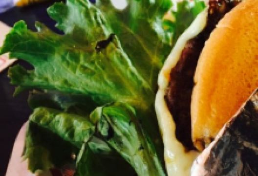 Red Robin Gourmet Burgers美食图片