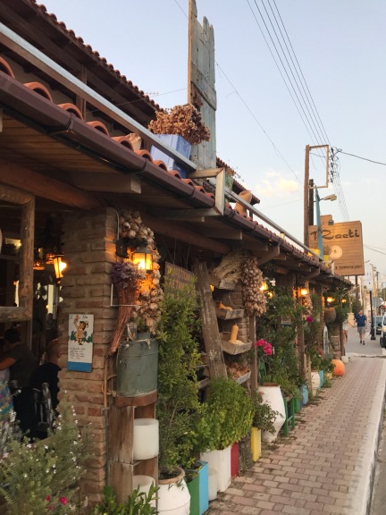 Raeti Taverna Restaurant