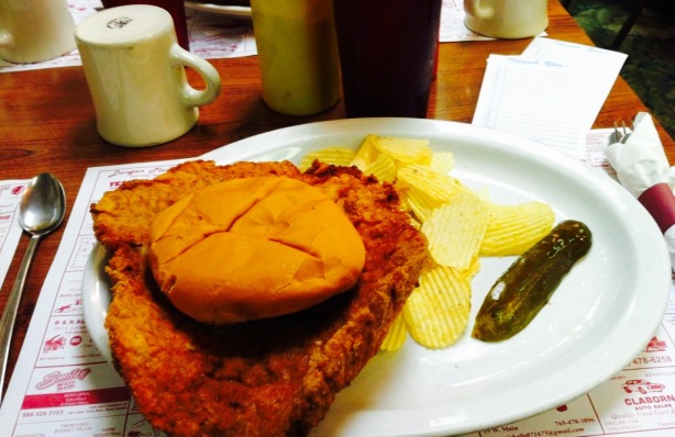 Lumpy's Restaurant餐厅图片