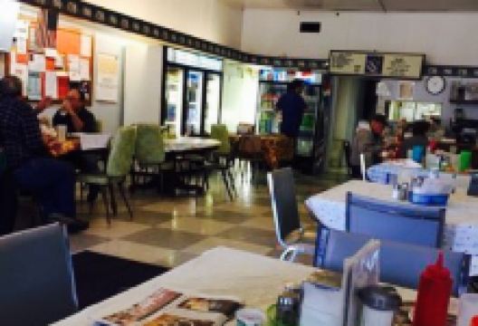 Hometown Cafe美食图片