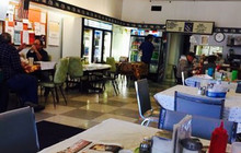 Hometown Cafe餐厅图片