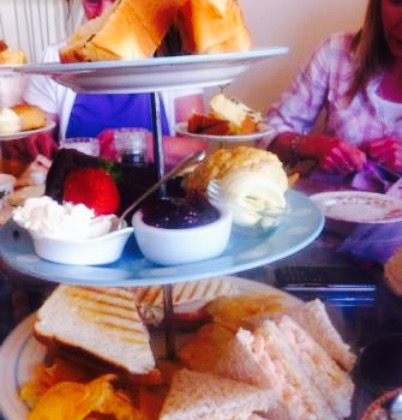 Characters Tea House and Hot Stone Restaurant餐厅图片