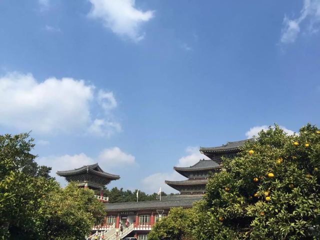 Yakchunsa Temple
