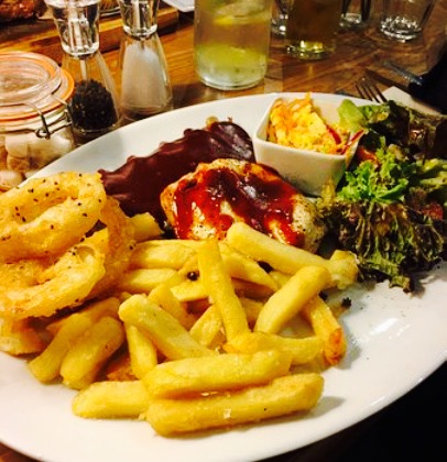 Millers Bar and Restaurant餐厅图片