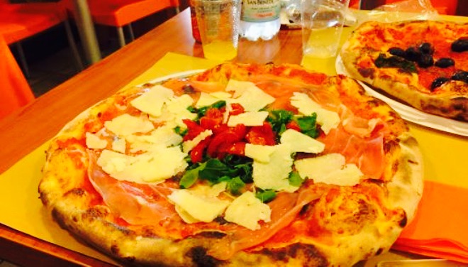 Pizzeria da Lino e Cinzia餐厅图片