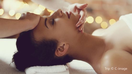 Let's Relax Spa(MBK Branch)