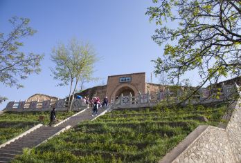 【小白龙灵性之旅】卦台山+大地湾博物馆+遗址+女娲祠+街亭【[情感共鸣]可带走的天水小礼品，拿上一封来自天水小白龙的情感羁绊;】