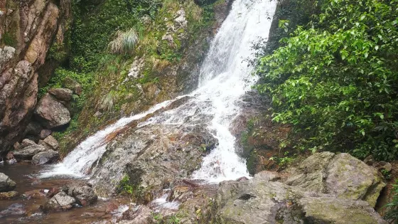 松瀑山風景區