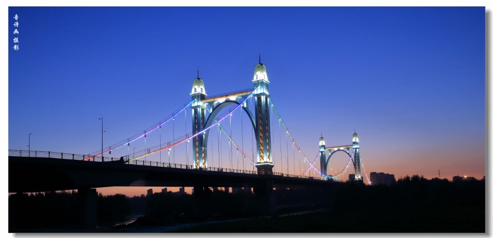 沈阳新建的东塔桥  很漂亮