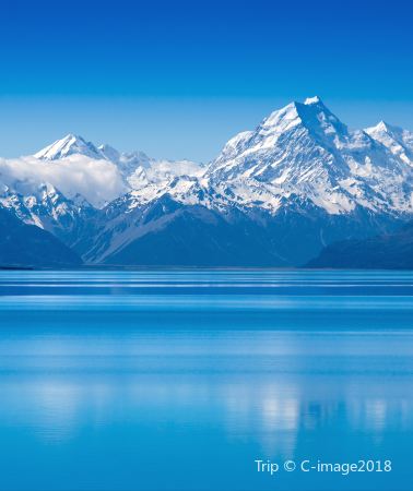 12D11N • New Zealand, North Island, South Island, Central-East Coast, Akaroa - Milford Sound - Aoraki-Mount Cook