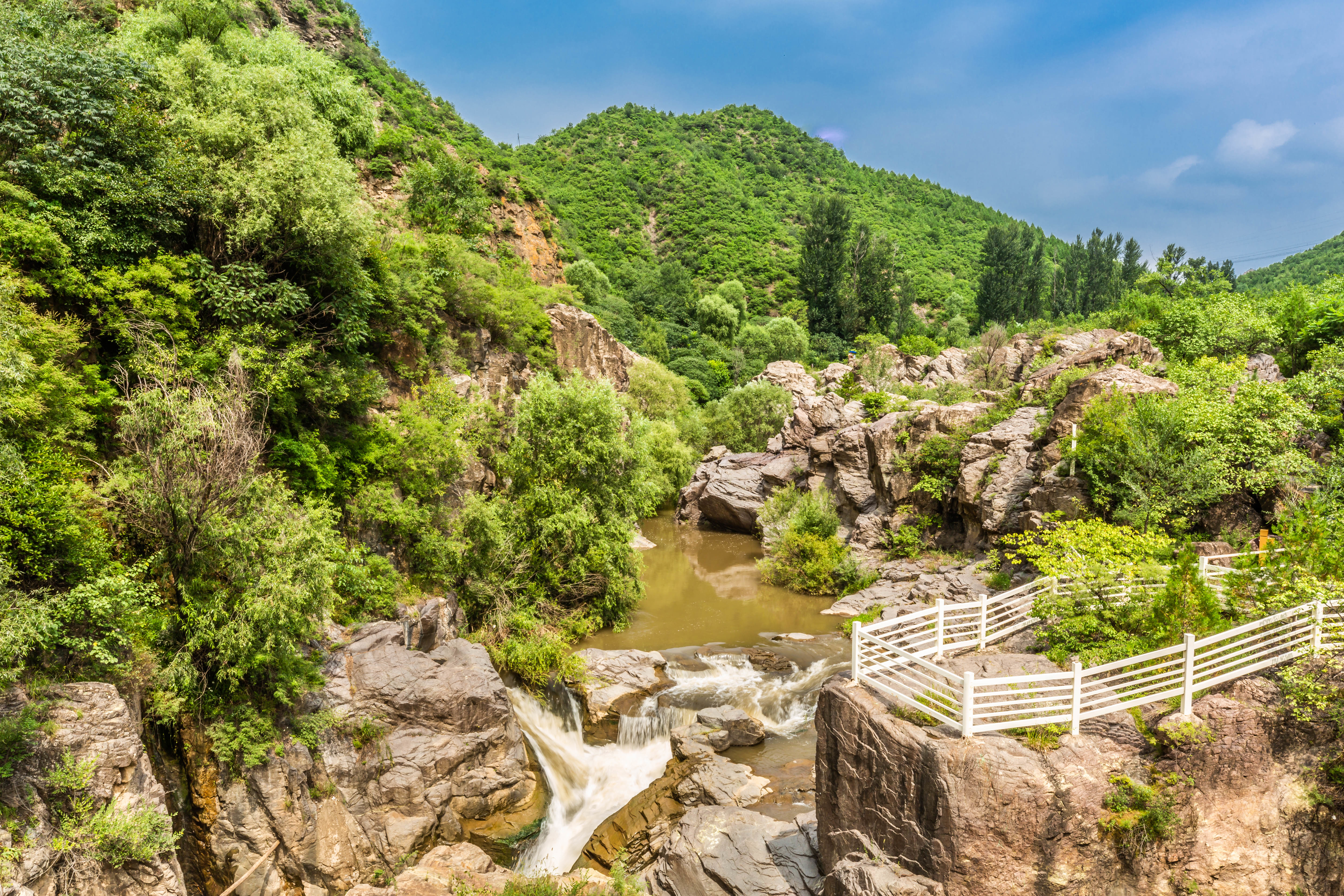 乌龙峡风景区