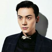 混吃等死一碌柴