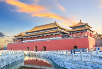 北京故宫博物院【蜗牛文旅·含门票】可选25人15人中英文讲解【精选网络销量10亿+的打卡线路，带您走进600多年的紫禁城；配备无线耳机，拒绝走马观花、浅尝辄止；】