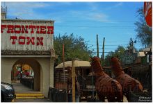 Dobby's Frontier Town景点图片