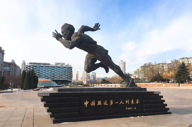 大连市奥林匹克广场旅行图片 1