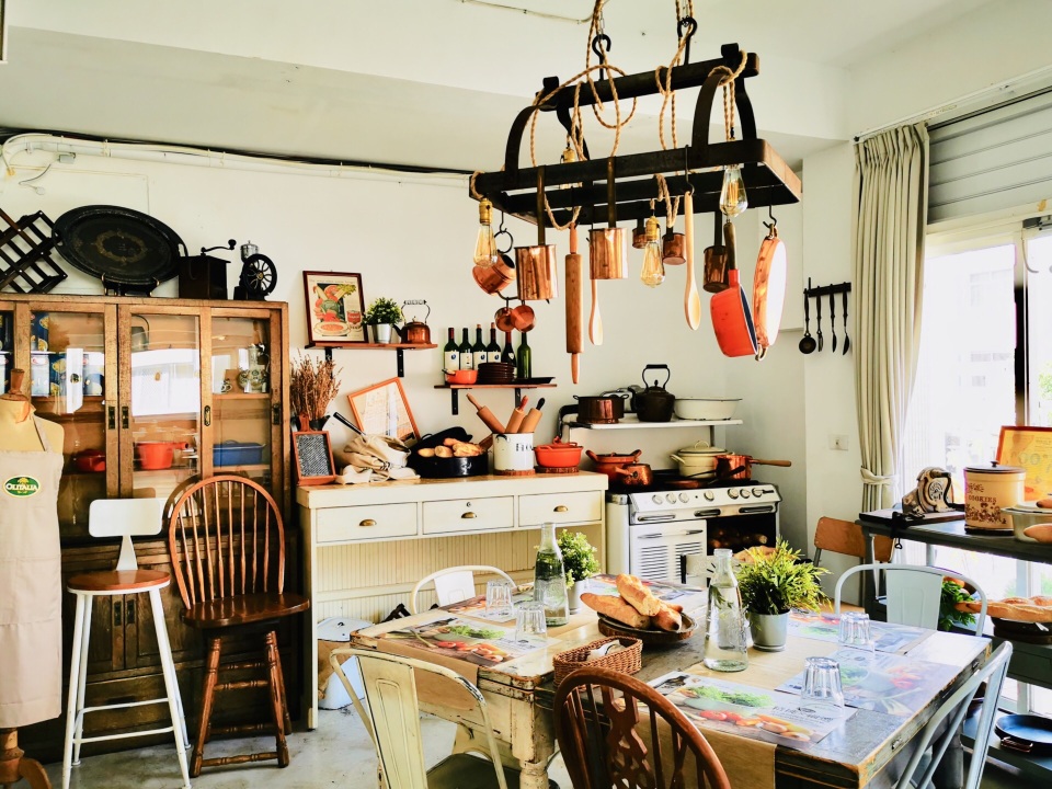 关于餐桌餐厅图片