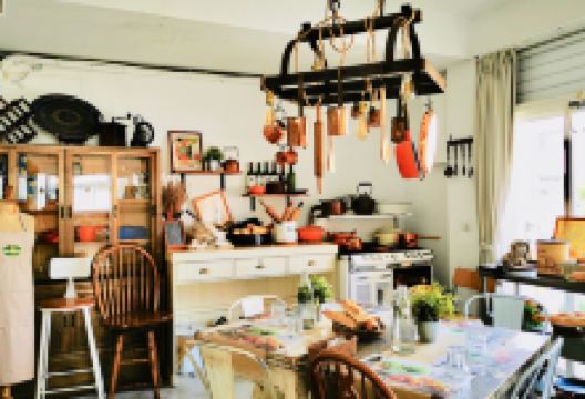 关于餐桌美食图片