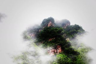 丹霞为幕，云海成境！只有雾没有霾的平江，究竟有多仙？