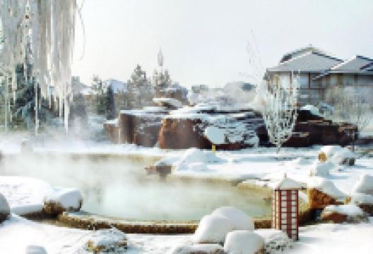 安月潭温泉景点图片