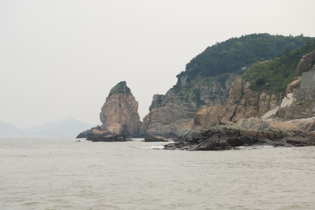 半屏山