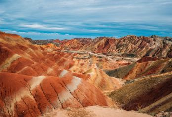 张掖康乐草原+张掖七彩丹霞旅游景区一日游【市区酒店接送】【张掖市区，高铁站都可以接送，张掖火车站不能接送】