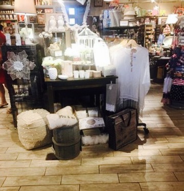 Cracker Barrel Old Country Store