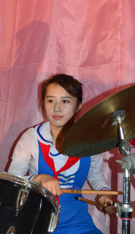朝鲜高中生的爆裂鼓手