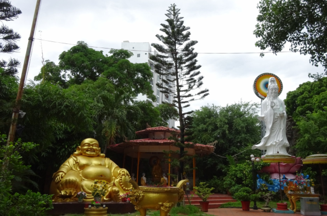 Phap Lam Pagoda