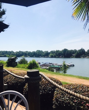 Eddie's on Lake Norman